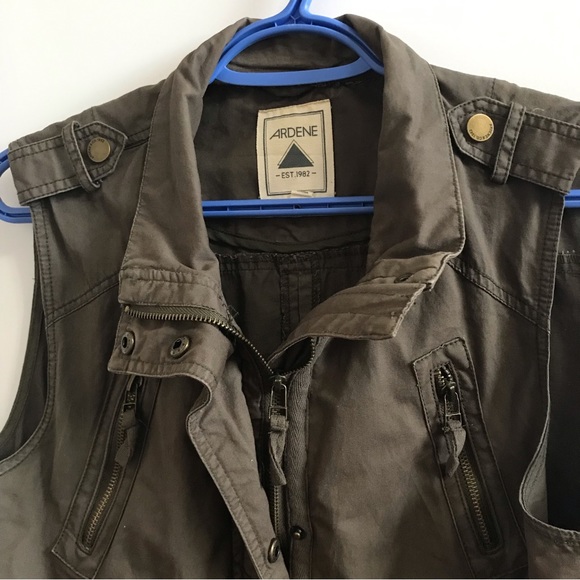 Ardene vest. - Picture 3 of 6